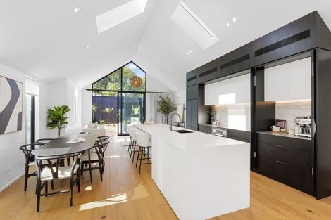 Photo of property in 19 Albany Street, St Albans, Christchurch, 8014