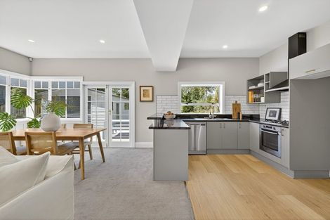 Photo of property in 74 Severn Street, St Albans, Christchurch, 8014