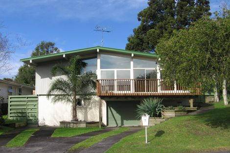 Photo of property in 7 Arlette Place, Massey, Auckland, 0614