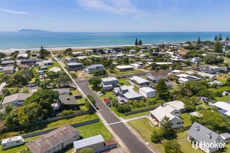 Photo of property in 1 Patterson Place, Waihi Beach, 3611