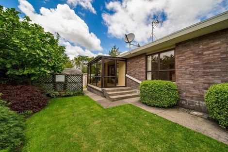 Photo of property in 5 Kamahi Place, Inglewood, 4330