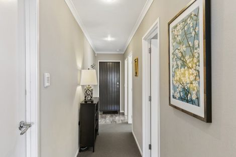 Photo of property in 36 Turriff Crescent, Kenepuru, Porirua, 5022