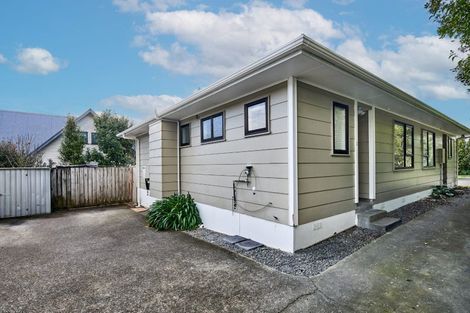 Photo of property in 2/11 Te Arawi Street, Takapuwahia, Porirua, 5022