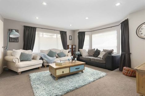 Photo of property in 13 Mahoney Drive, Albany, Auckland, 0632