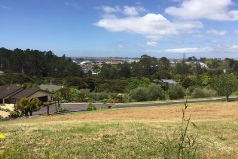 Photo of property in 215 Gills Road, Albany Heights, Auckland, 0632