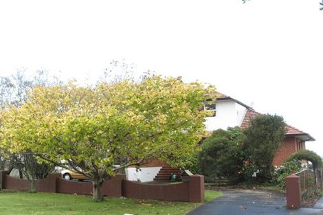 Photo of property in 23a Seymour Road, Mellons Bay, Auckland, 2014