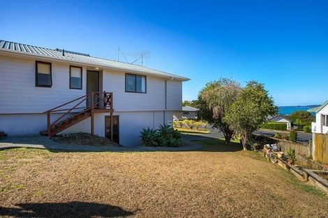 Photo of property in 11 Brampton Road, Snells Beach, 0920