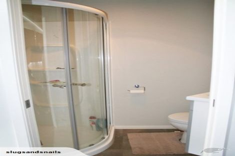 Photo of property in 16a Woodall Place, Totara Vale, Auckland, 0627