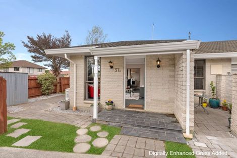 Photo of property in 1/37 Karnak Crescent, Russley, Christchurch, 8042