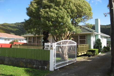 Photo of property in 86 Peel Place, Wainuiomata, Lower Hutt, 5014