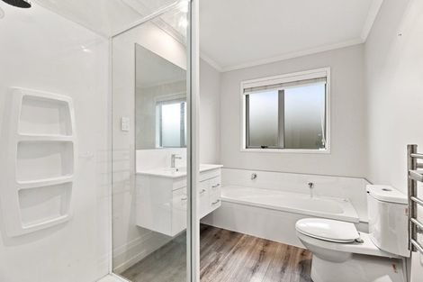 Photo of property in 18 Stevenson Drive, Papamoa, 3118