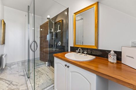 Photo of property in 211 Highgate, Roslyn, Dunedin, 9010