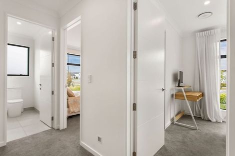 Photo of property in 52 Manakura Street, Russley, Christchurch, 8042