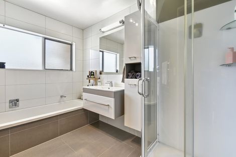 Photo of property in 2 Keywella Drive, Conifer Grove, Takanini, 2112