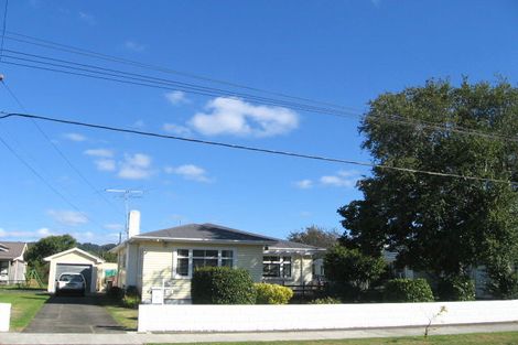 Photo of property in 19 Oxford Crescent, Ebdentown, Upper Hutt, 5018
