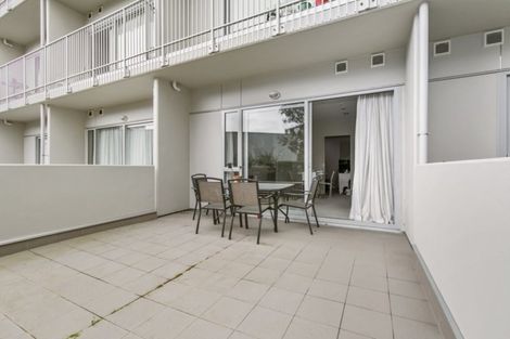 Photo of property in Shoal Haven Apartments, 106c/130 Anzac Street, Takapuna, Auckland, 0622