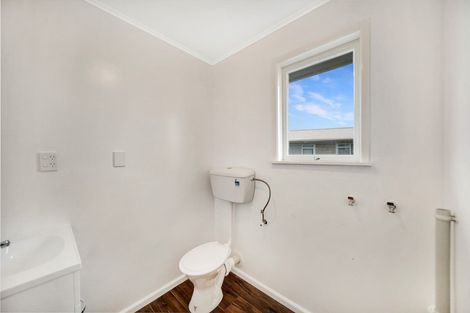 Photo of property in 19 Convair Crescent, Mangere, Auckland, 2022