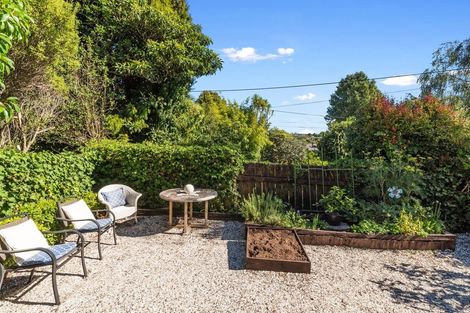 Photo of property in 2/222 Forrest Hill Road, Forrest Hill, Auckland, 0620