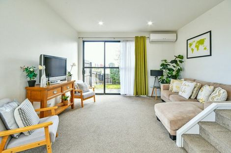 Photo of property in 23 Alliance Lane, Papakura, 2110