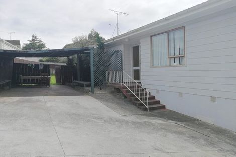 Photo of property in 43 Catkin Crescent, Papatoetoe, Auckland, 2025