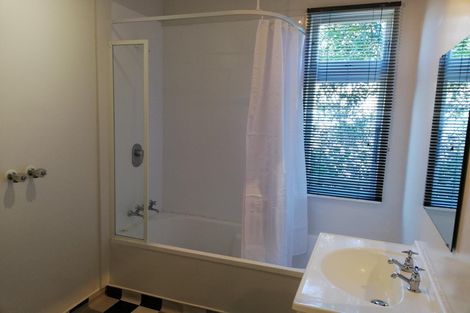 Photo of property in 26 Lerwick Terrace, Melrose, Wellington, 6023