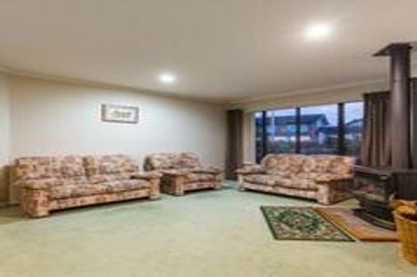 Photo of property in 274 Hill Road, The Gardens, Auckland, 2105