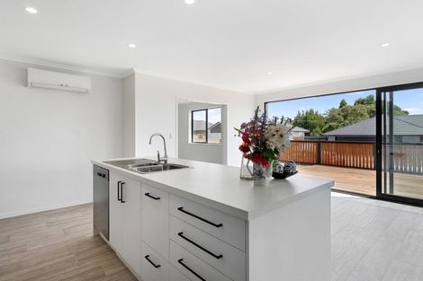 Photo of property in 82 Bert Wall Drive, Omokoroa, 3114