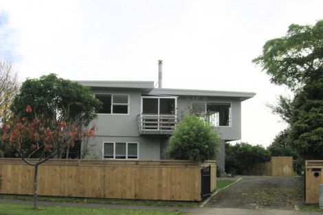 Photo of property in 8 David Street, Waikanae, 5036