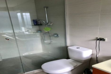 Photo of property in 36 Peter Terrace, Castor Bay, Auckland, 0620