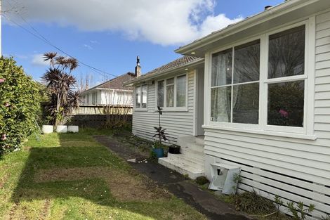 Photo of property in 49/49a Woodleigh Street, Frankleigh Park, New Plymouth, 4310