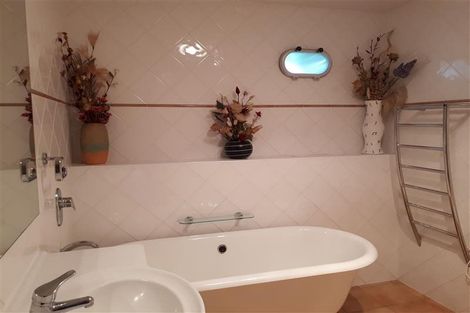 Photo of property in 58 Rogan Street, Mount Roskill, Auckland, 1041