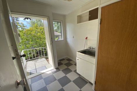 Photo of property in 28 Regency Place, Sunnynook, Auckland, 0632