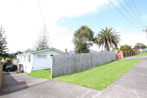 Photo of property in 7 Aeroview Drive, Beach Haven, Auckland, 0626