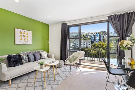 Photo of property in Atrium Towers, 7j/154 The Terrace, Wellington Central, Wellington, 6011