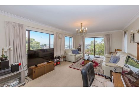 Photo of property in 2/66 Ocean View Road, Northcote, Auckland, 0627