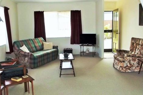 Photo of property in 2/64 Marne Road, Papakura, 2110