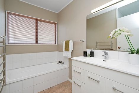 Photo of property in 26 Richmond Street, Cambridge, 3434