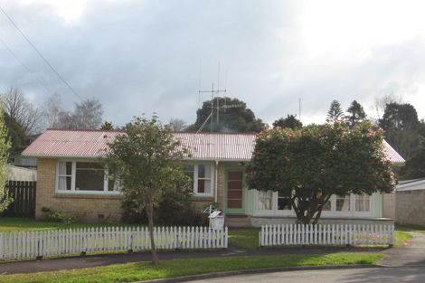 Photo of property in 27 Panair Crescent, Hillcrest, Hamilton, 3216