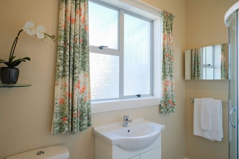 Photo of property in 44 Manapouri Street, Ravensbourne, Dunedin, 9022