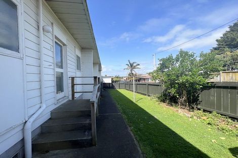 Photo of property in 3/9 Mountain Road, Mount Wellington, Auckland, 1072