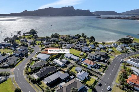 Photo of property in 74 One Tree Point Road, One Tree Point, 0118