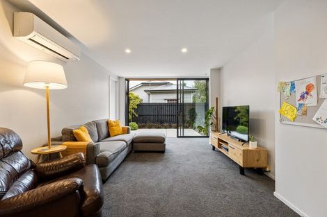 Photo of property in 2/12 Hume Street, Sydenham, Christchurch, 8023