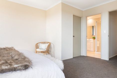 Photo of property in 23 Beachmere Place, Papamoa Beach, Papamoa, 3118