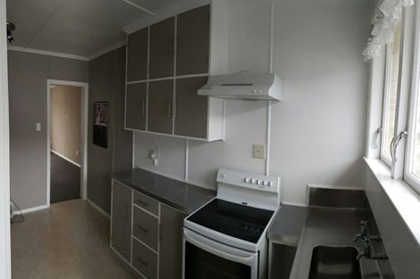 Photo of property in 1/6 Moeraki Road, Maoribank, Upper Hutt, 5018