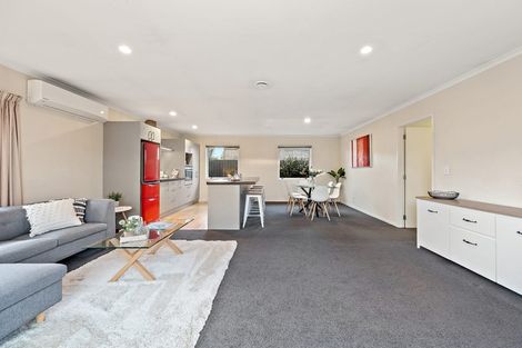 Photo of property in 21 Dampier Street, Woolston, Christchurch, 8023