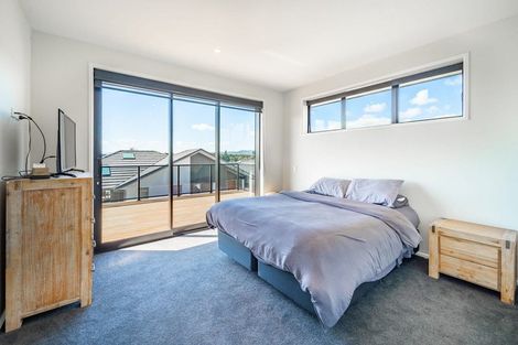 Photo of property in 32 Oyster Place, Omokoroa, 3114