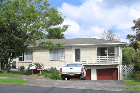 Photo of property in 1/4 Himalaya Drive, Half Moon Bay, Auckland, 2012