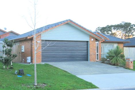 Photo of property in 4 Neaptide Close, Red Beach, 0932