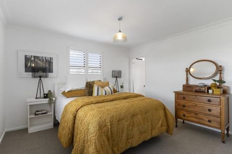 Photo of property in 27 Lexington Drive, Botany Downs, Auckland, 2010