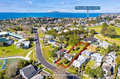 Photo of property in 10 Alexander Avenue, Torbay, Auckland, 0630